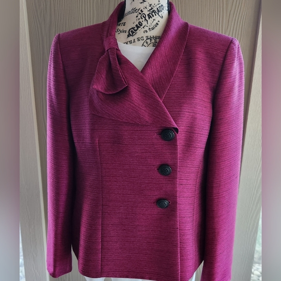 Kasper Magenta Bow Suit Jacket - Picture 12 of 16